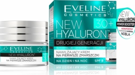 Eveline Cosmetics NEW HYALURON™ Nawilżający krem na pierwsze zmarszczki LIFESTYLE, Uroda - NEW HYALURON to pionierska terapia aktywująca mechanizmy młodości w głębokich warstwach skóry. Przełomowa technologia TURBO LIFTING AGE DEFENSE™ na bazie DRUGIEJ GENERACJI KWASU HIALURONOWEGO i AKWAPORYN zapewnia bezprecedensową skuteczność w redukcji zmarszczek.